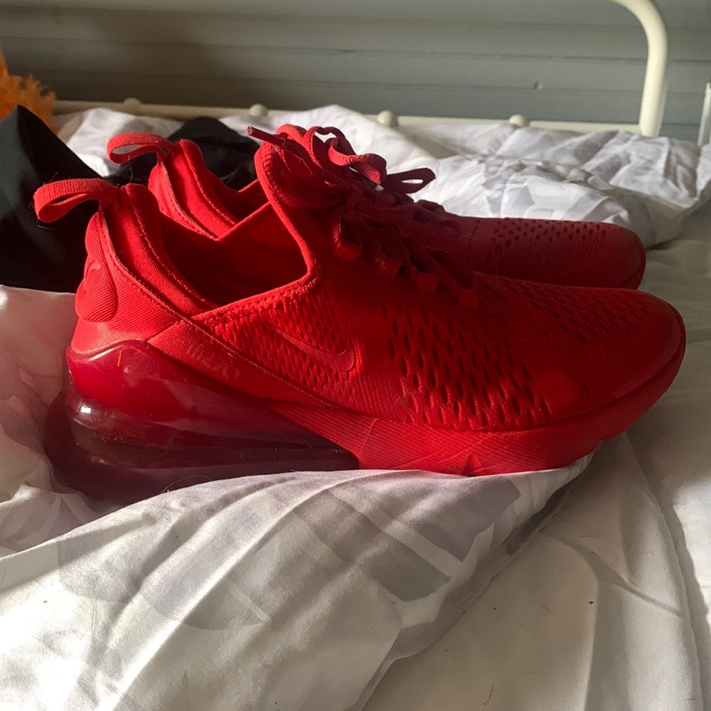 Nike Air Max 270 Red